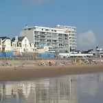 La Garenne A La Grande Plage, Vue Mer, Piscine Et Parking Prive, 6 Personnes Saint Gilles Croix de vie