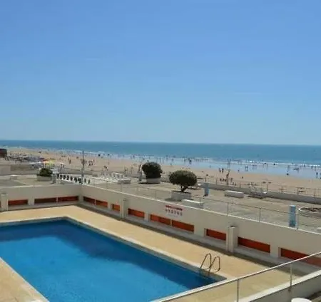 Апартаменты La Garenne A La Grande Plage, Vue Mer, Piscine Et Parking Prive, 6 Personnes *
