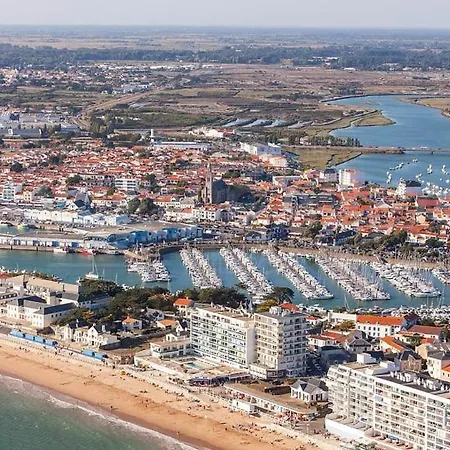 La Garenne A La Grande Plage, Vue Mer, Piscine Et Parking Prive, 6 Personnes * Saint-Gilles-Croix-de-Vie
