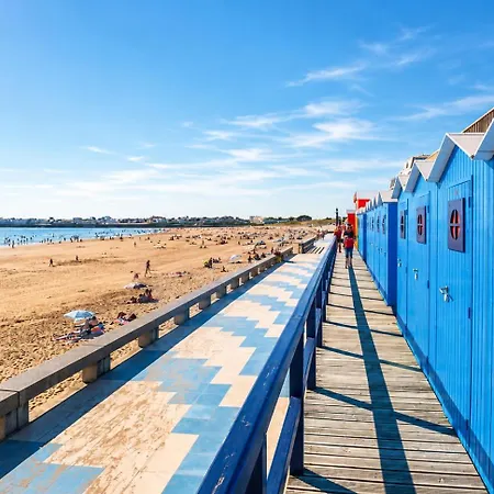 Апартаменты La Garenne A La Grande Plage, Vue Mer, Piscine Et Parking Prive, 6 Personnes *