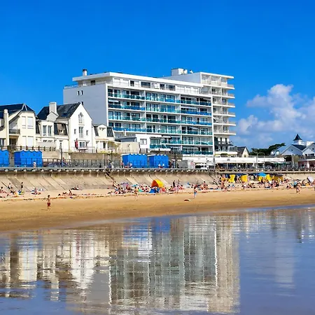 Résidence La Garenne à La Grande Plage, Vue Mer, Piscine Et Parking Privé, 6 Personnes *